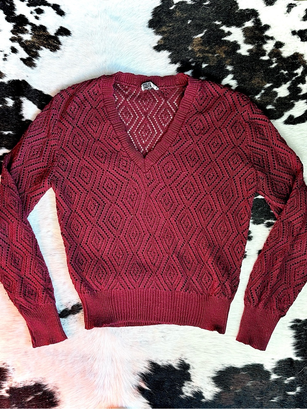 Vintage Maroon Red V-Neck Knit Sweater